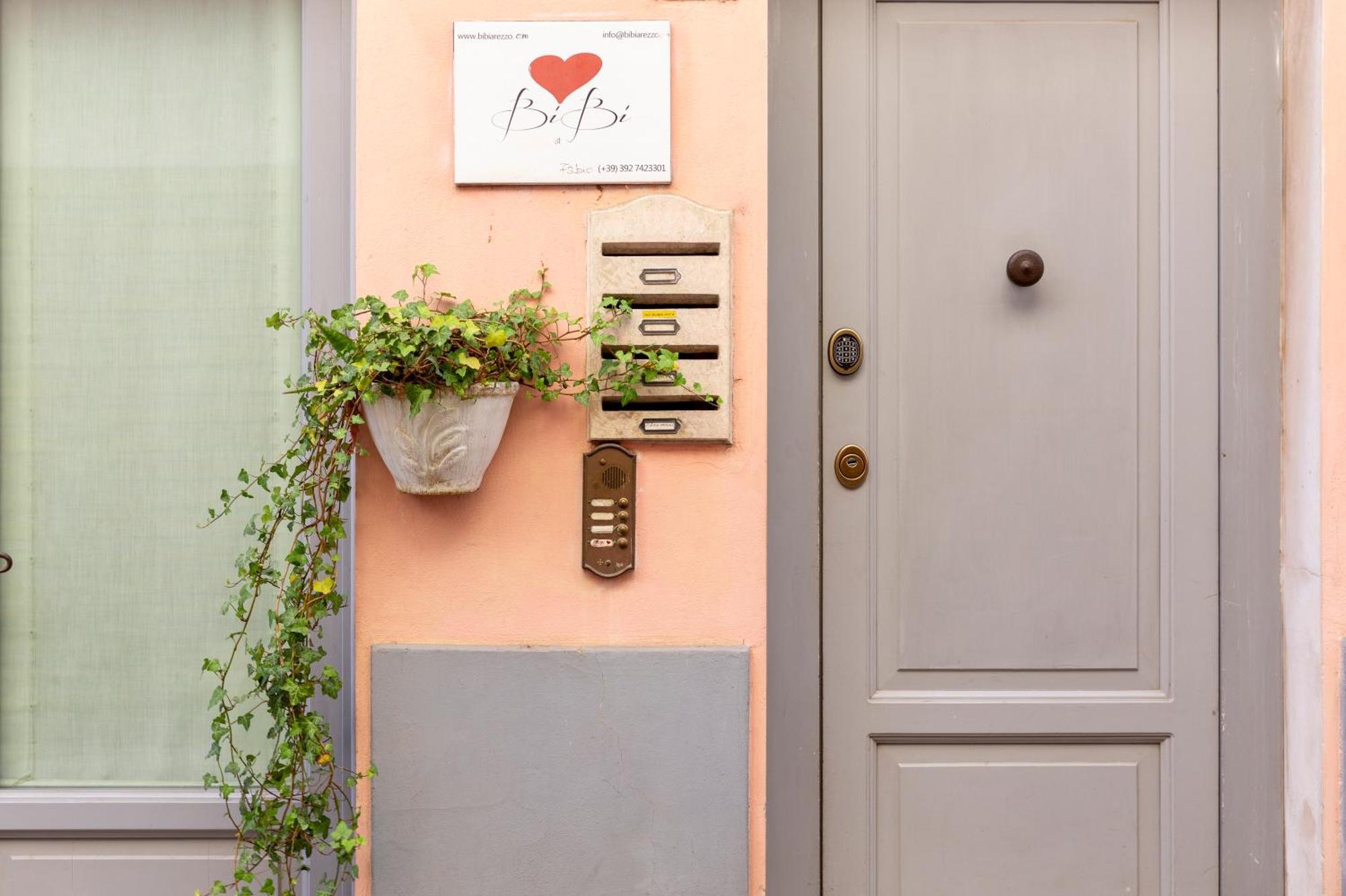APPARTAMENTO LA FIABA DEL ROSAFRAGOLA - Possibilità di self check-in Arezzo Esterno foto